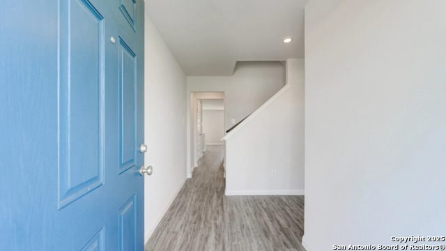 Image 2 of 21 For 303 Mariposa Circle