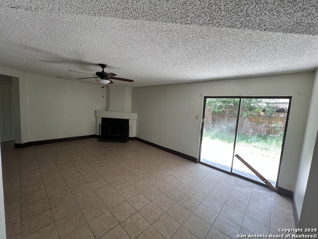 Image 17 of 51 For 7303 Roveen  