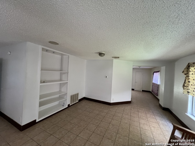 Image 21 of 51 For 7303 Roveen  