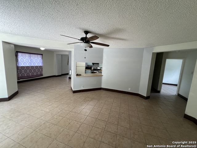 Image 26 of 51 For 7303 Roveen  