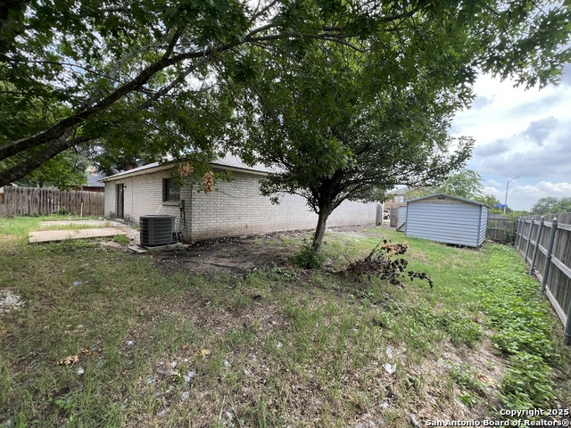 Image 38 of 51 For 7303 Roveen  