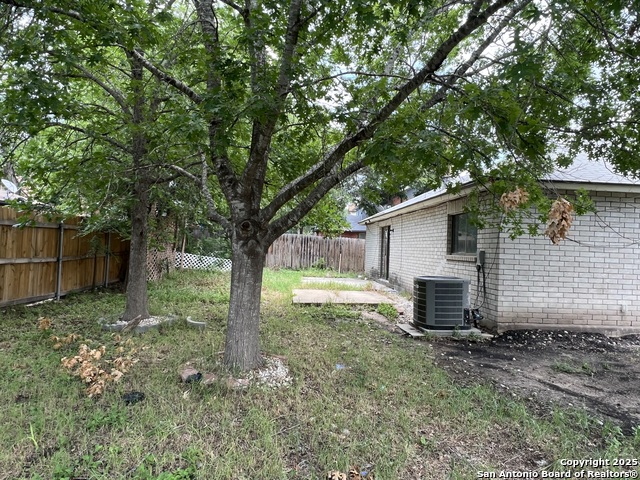 Image 43 of 51 For 7303 Roveen  