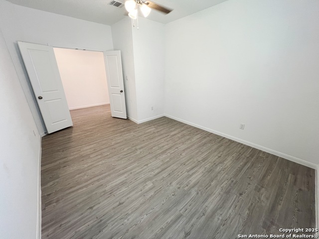 Listing photo id 9 for 9919 Pears Mill