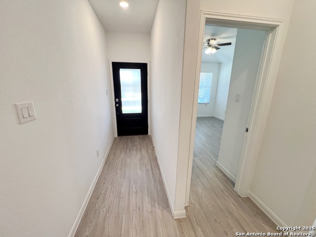 Listing photo id 0 for 9919 Pears Mill