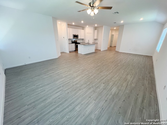 Listing photo id 22 for 9919 Pears Mill