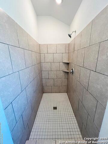 Listing photo id 26 for 9919 Pears Mill