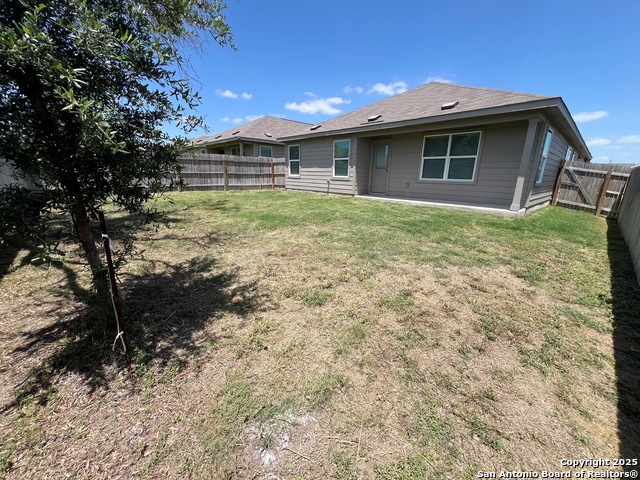Listing photo id 31 for 9919 Pears Mill