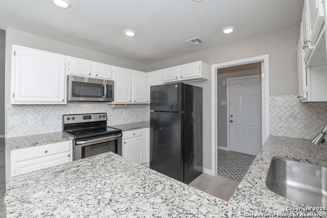 Image 14 of 30 For 6131 Windbrooke