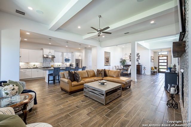 Image 11 of 40 For 23407 Grande Vista