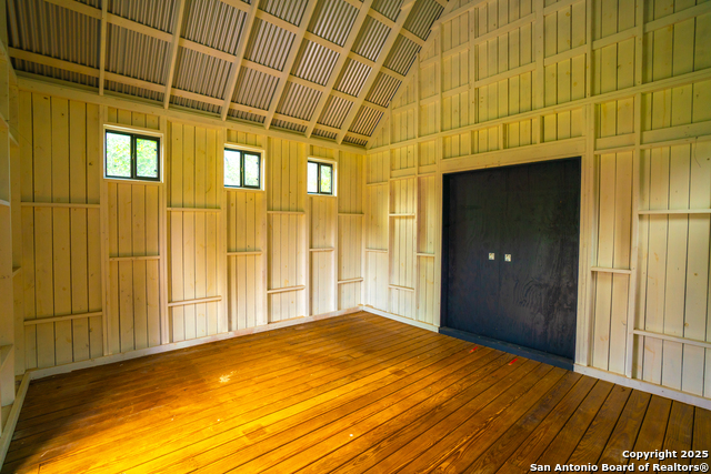 Listing photo id 17 for 103 Bella Springs Rd