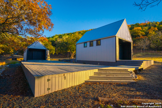 Listing photo id 6 for 103 Bella Springs Rd