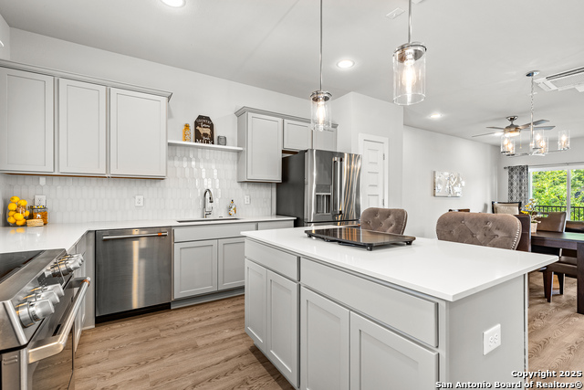 Image 10 of 29 For 415 Ira Ave  Unit