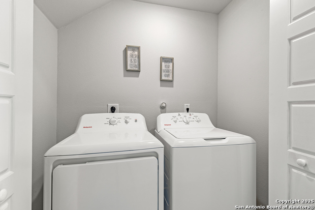 Image 7 of 29 For 415 Ira Ave  Unit