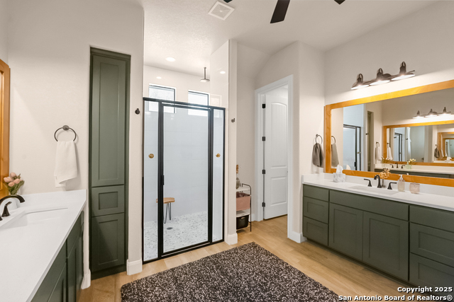 Image 21 of 46 For 156 Cibolo Ridge
