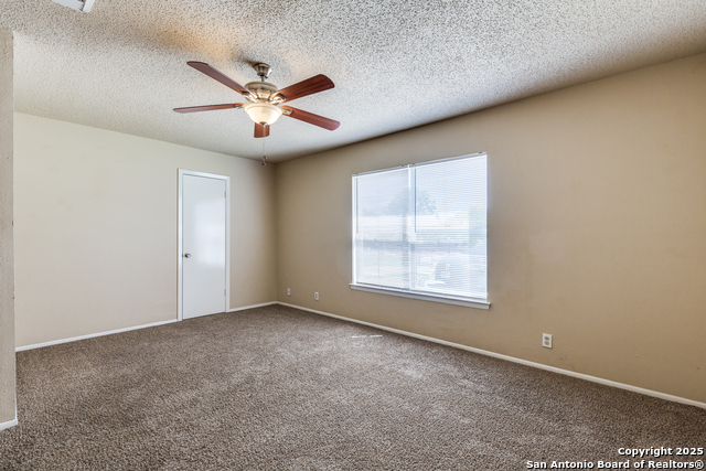 Image 17 of 42 For 5701 Alnwick St.