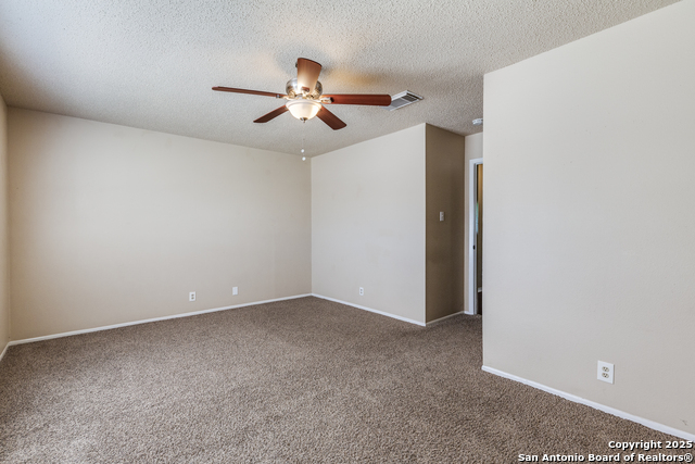 Image 19 of 42 For 5701 Alnwick St.