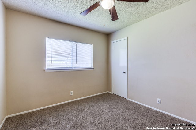 Image 21 of 42 For 5701 Alnwick St.