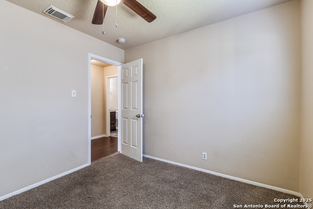 Image 23 of 42 For 5701 Alnwick St.