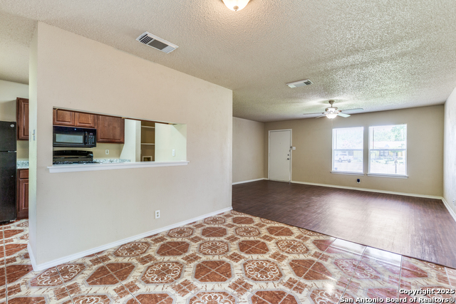 Image 8 of 42 For 5701 Alnwick St.