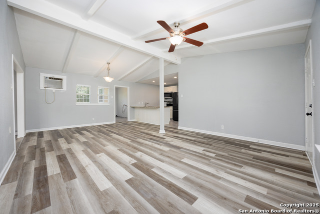Image 8 of 37 For 6119 Deer Valley