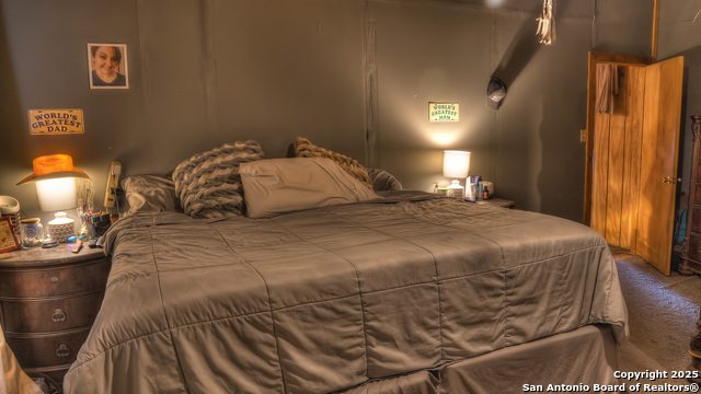 Image 25 of 57 For 704 Alex Auld