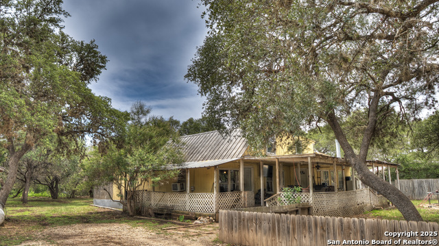 Image 32 of 57 For 704 Alex Auld