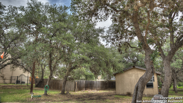 Image 33 of 57 For 704 Alex Auld