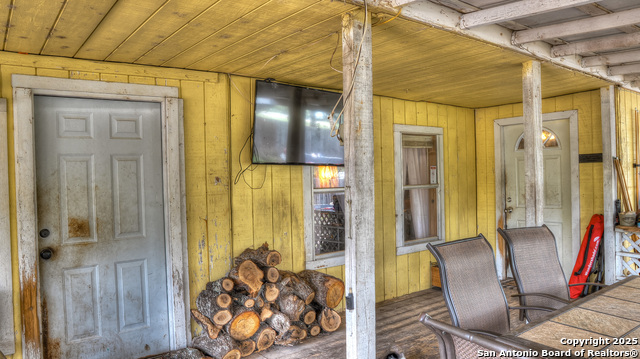 Image 38 of 57 For 704 Alex Auld