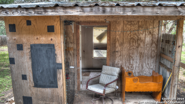 Image 41 of 57 For 704 Alex Auld