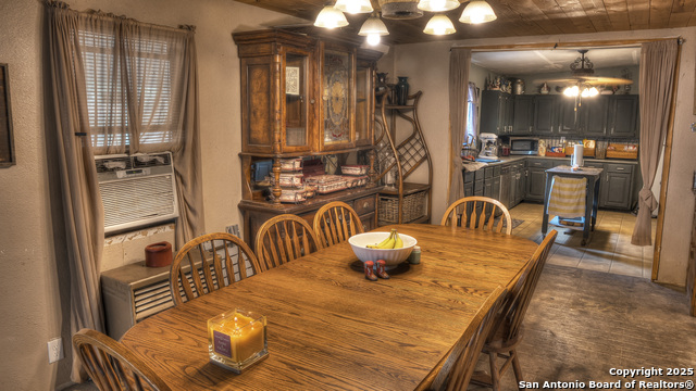 Image 8 of 57 For 704 Alex Auld