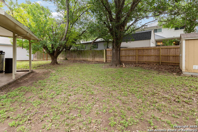Image 21 of 24 For 7354 Clipper Oak