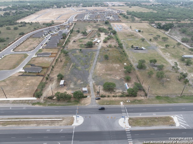 Image 3 of 10 For 14524 Us Hwy 281 S