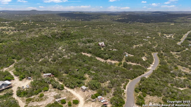 Listing photo id 8 for 688 County Road 242