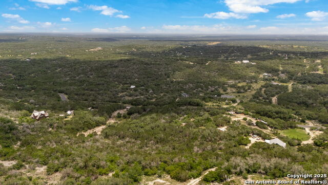 Listing photo id 13 for 688 County Road 242