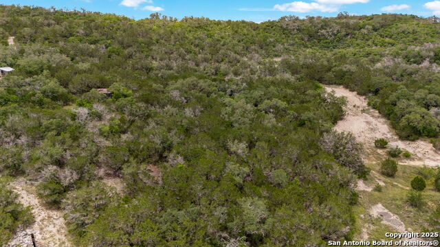 Listing photo id 0 for 688 County Road 242