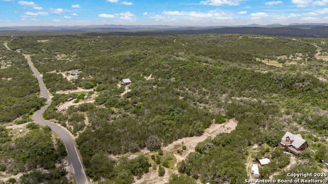 Listing photo id 3 for 688 County Road 242