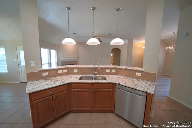 Image 19 of 50 For 15805 Fair Ln