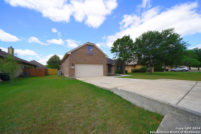 Image 4 of 50 For 15805 Fair Ln