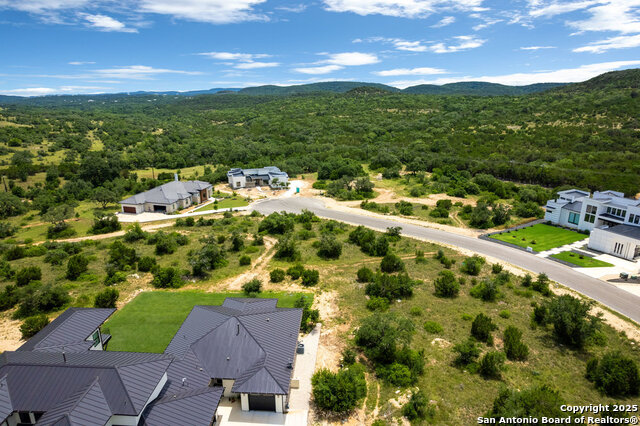 Image 9 of 13 For 23216 Logan Cyn