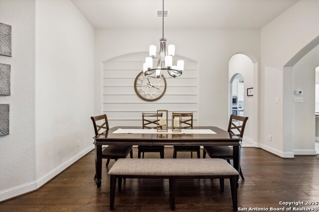 Listing photo id 8 for 1036 Carriage Loop