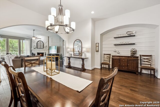 Listing photo id 9 for 1036 Carriage Loop