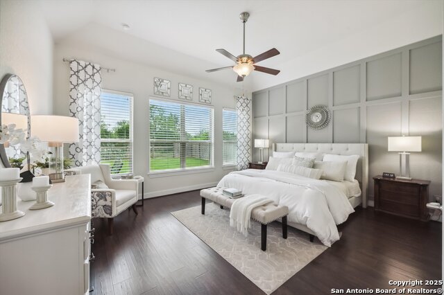 Listing photo id 22 for 1036 Carriage Loop