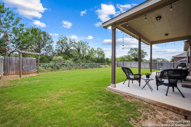 Listing photo id 34 for 1036 Carriage Loop