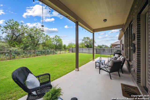 Listing photo id 36 for 1036 Carriage Loop