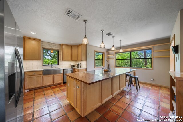 Image 10 of 33 For 818 Bulwer