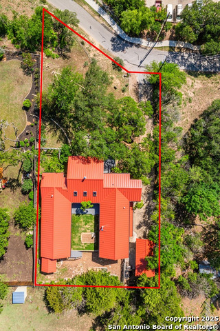 Image 32 of 33 For 818 Bulwer