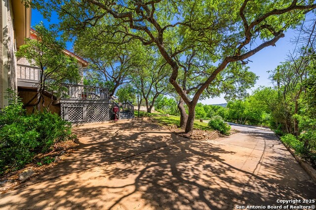 Image 5 of 33 For 818 Bulwer