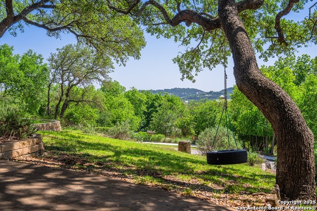 Image 8 of 33 For 818 Bulwer