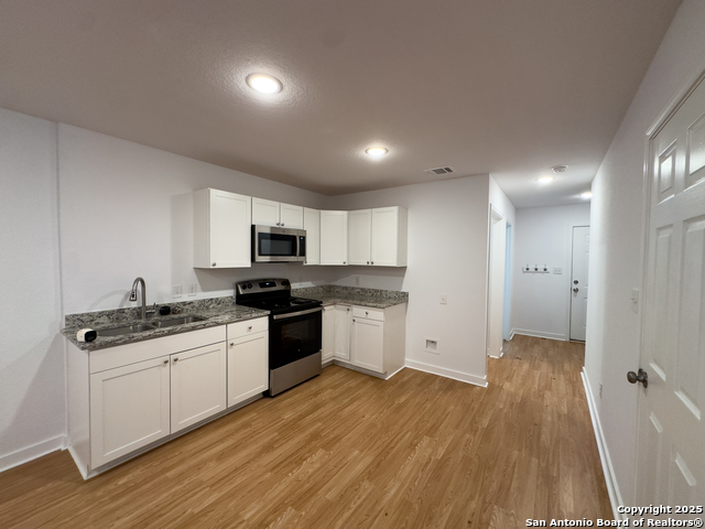 Image 9 of 16 For 3038 Salinas St W