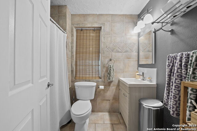 Image 34 of 49 For 4931 Driskill